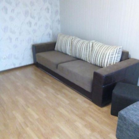 Квартира В Районі Автовокзалу Поряд Обллікарня Rivne Exteriér fotografie